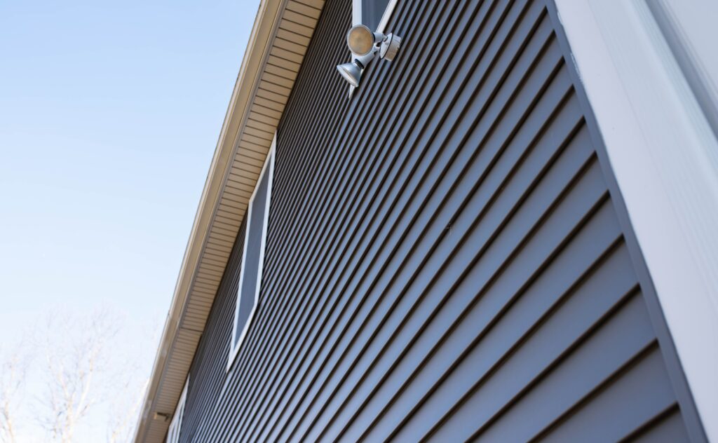 An Easy Do-It-Yourself Guide to Repairing Your Siding